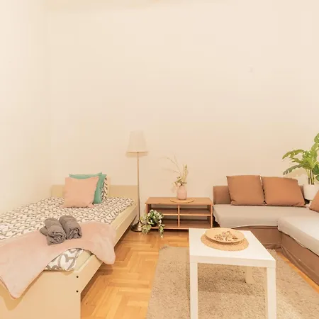 Apartment Cozy Vac Street Studio *